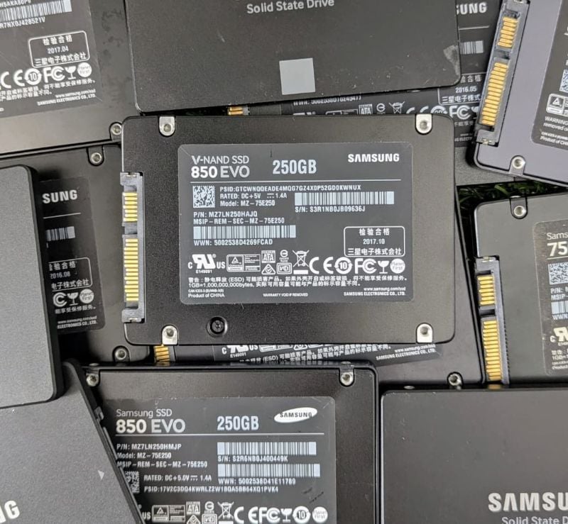 SAMSUNG 850EVO 250GB SSD