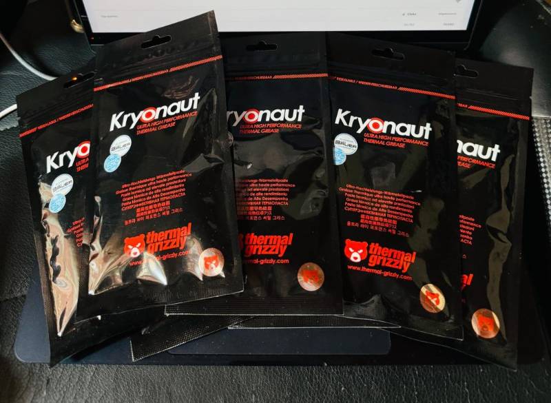 Thermal Grizzly Kryonaut Thermal Paste
(4g)