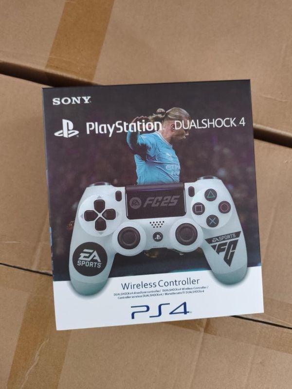 PS4 Fifa (White) Controller