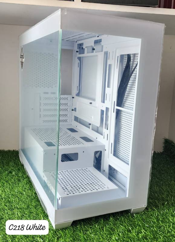 C18 White Casin