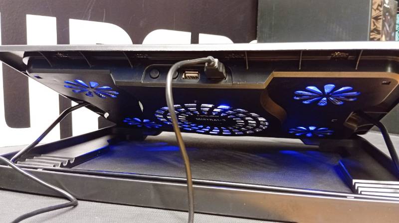 Mikuso 4 Fan Laptop Cooler