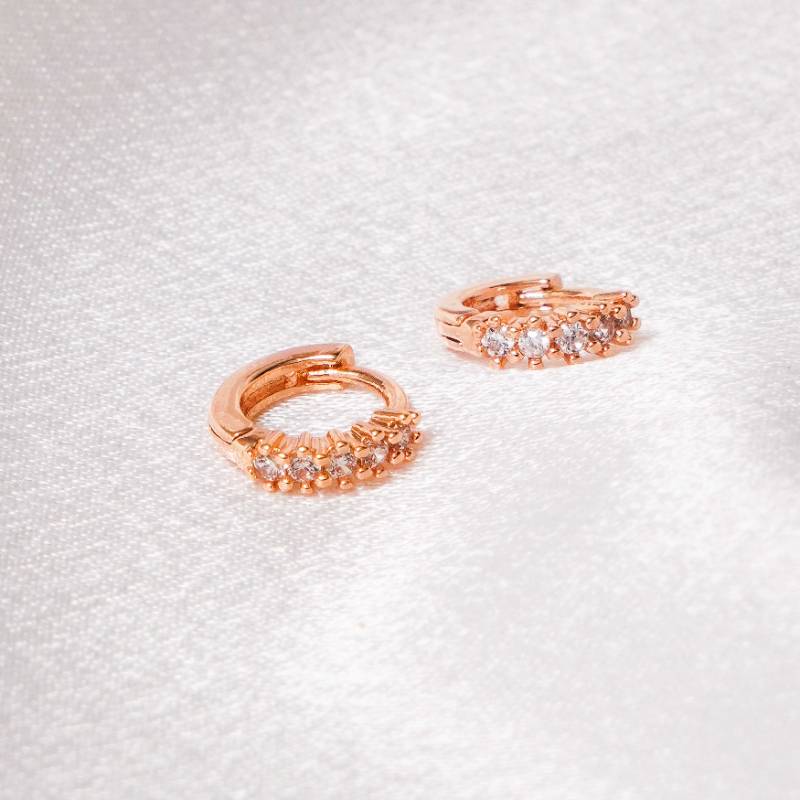 Ray Stone Huggie Rose Gold | HG102