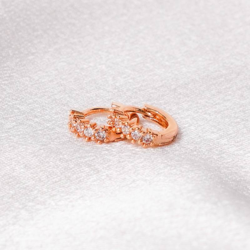 Ray Stone Huggie Rose Gold | HG102