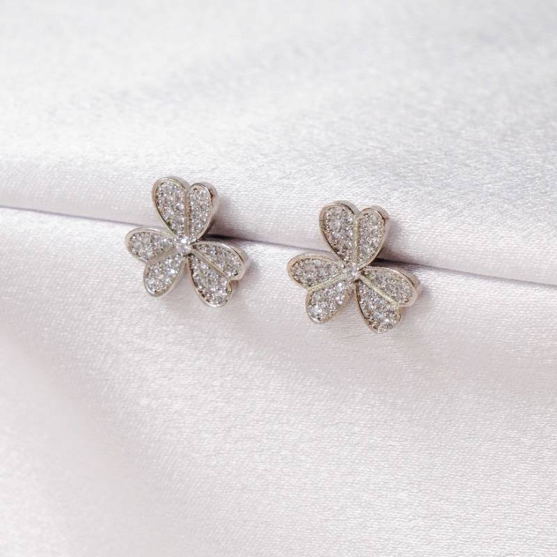 Silver Flora Stud | ST101