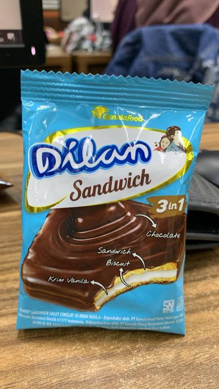 Dilan Sandwich Garuda food