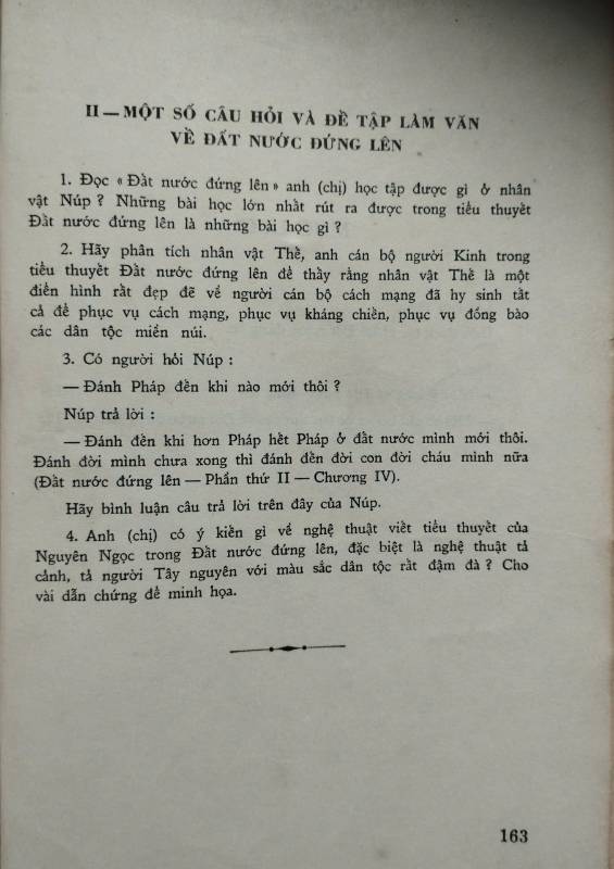 ĐẤT NƯỚC ĐỨNG LÊN - NGUYÊN NGỌC