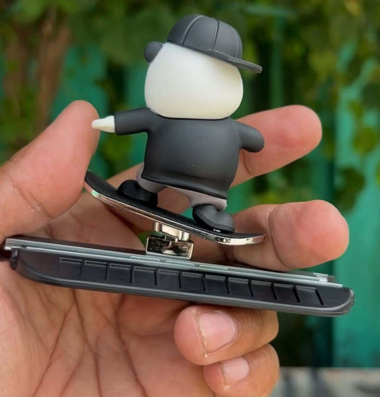 Skating Panda Black