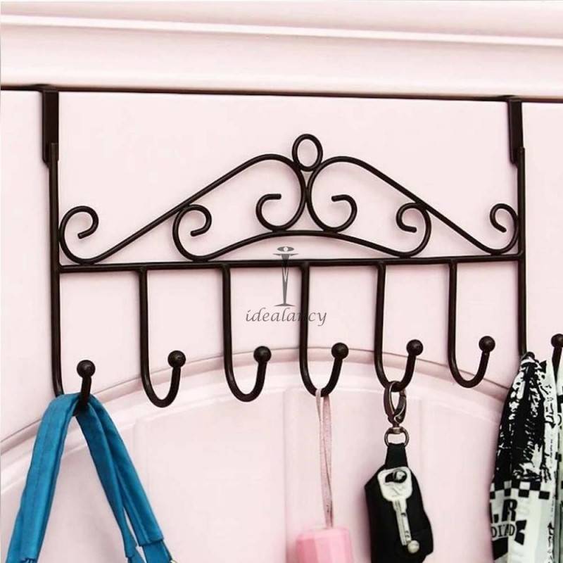 Door cloth hanger