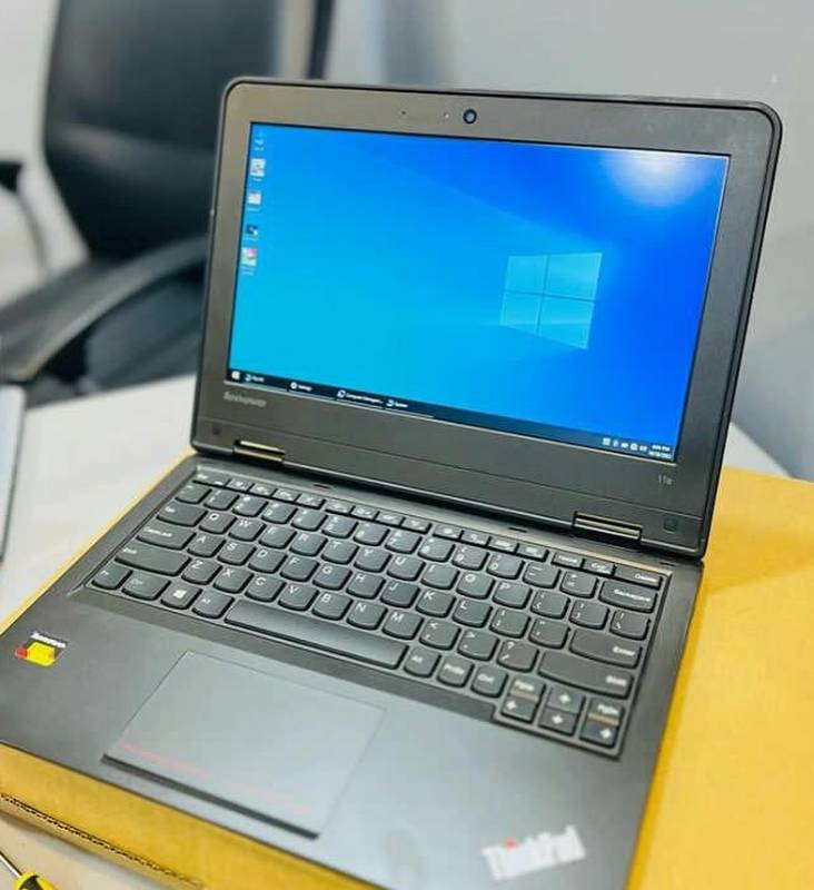 Lenovo yoga/Non-yoga 11e