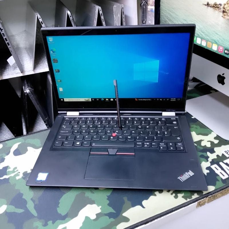 Lenovo ThinkPad Yoga X380