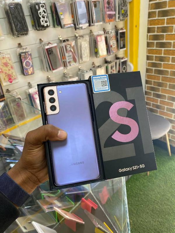SAMUSUNG S21 PLUS