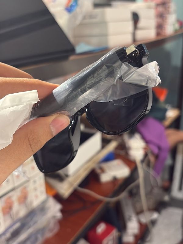 wireless Bluetooth smart audio sunglasses,