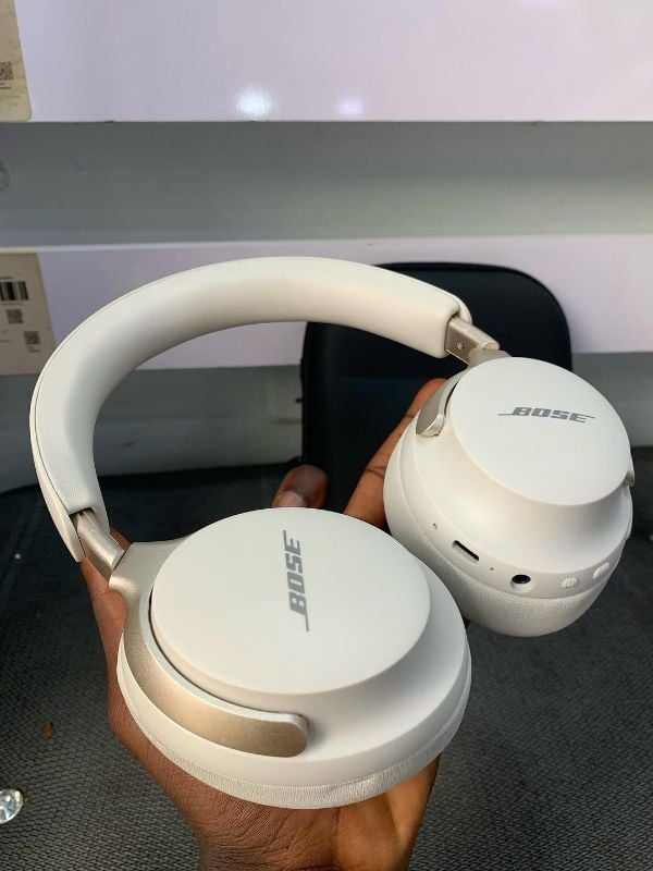 Bose  Headphone