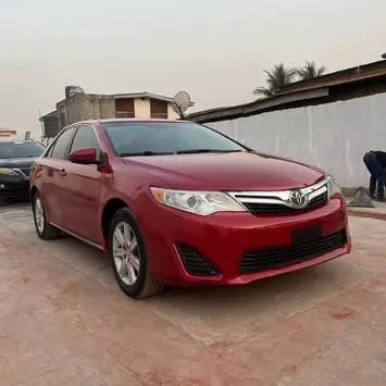 TOYOTA CAMRY 2012