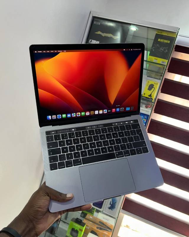 Macbook pro 2017 a