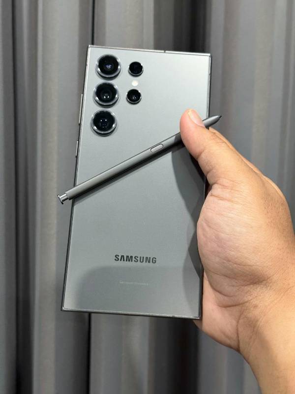 SAMUSUNG S24 ULTRA
