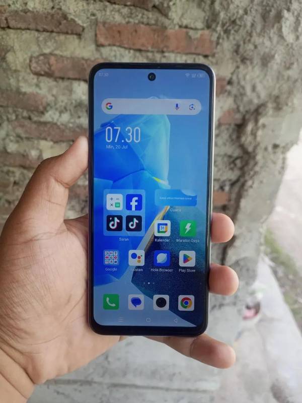 Infinix Hot 30 Play