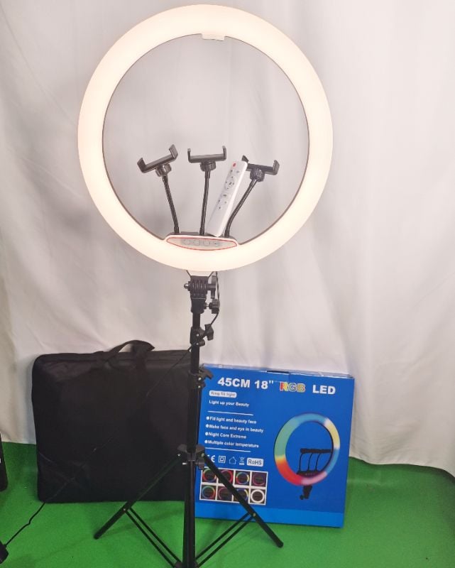 RING LIGHT 18 INCHES