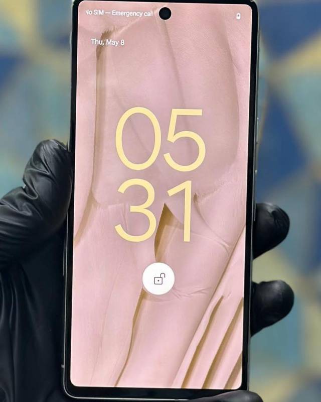 PIXEL 7
