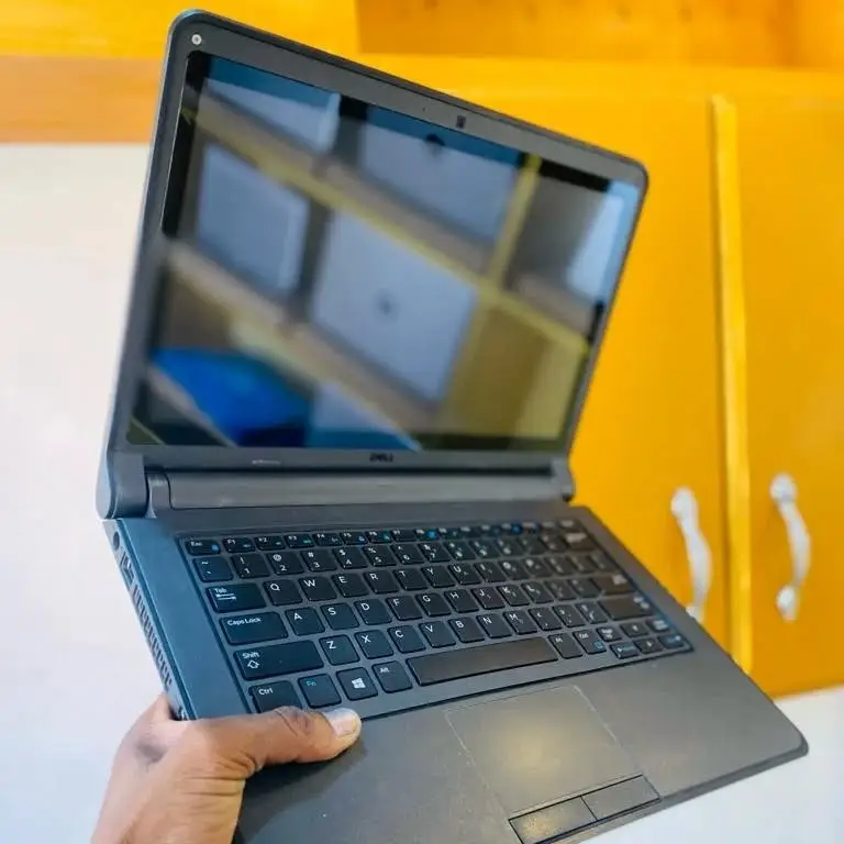 Dell latitude 3340