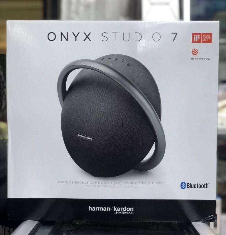 Onyx Studio 7