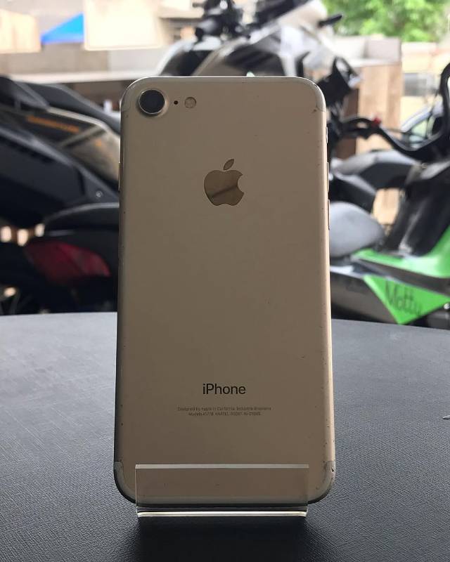 IPHONE 7 series