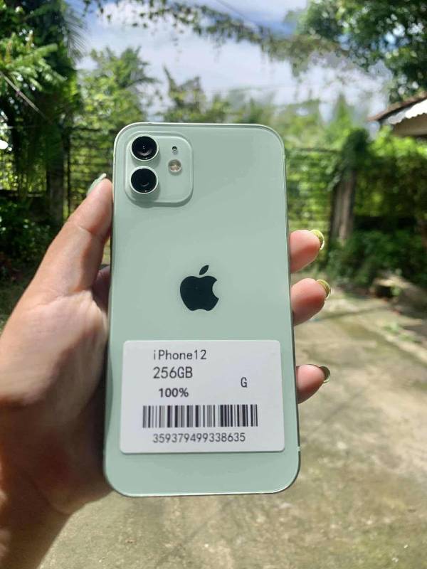 IPHONE 12