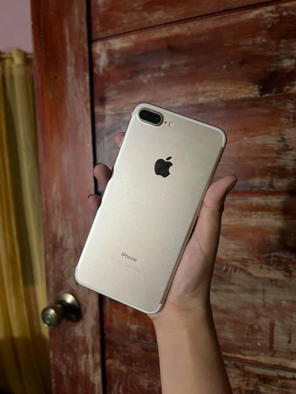 IPHONE 7 plus