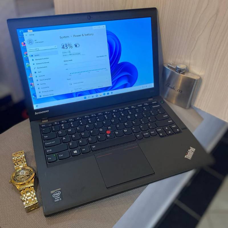 Lenovo ThinkPad x240