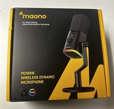 a Maono PD100X dynamic RGB USB/XLR