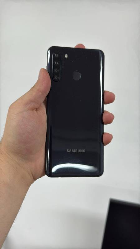 SAMSUNG A21