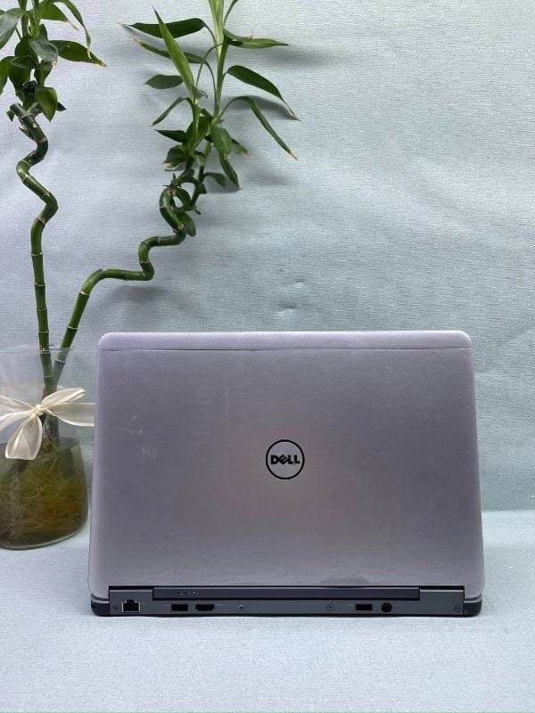 Dell latitude E7240