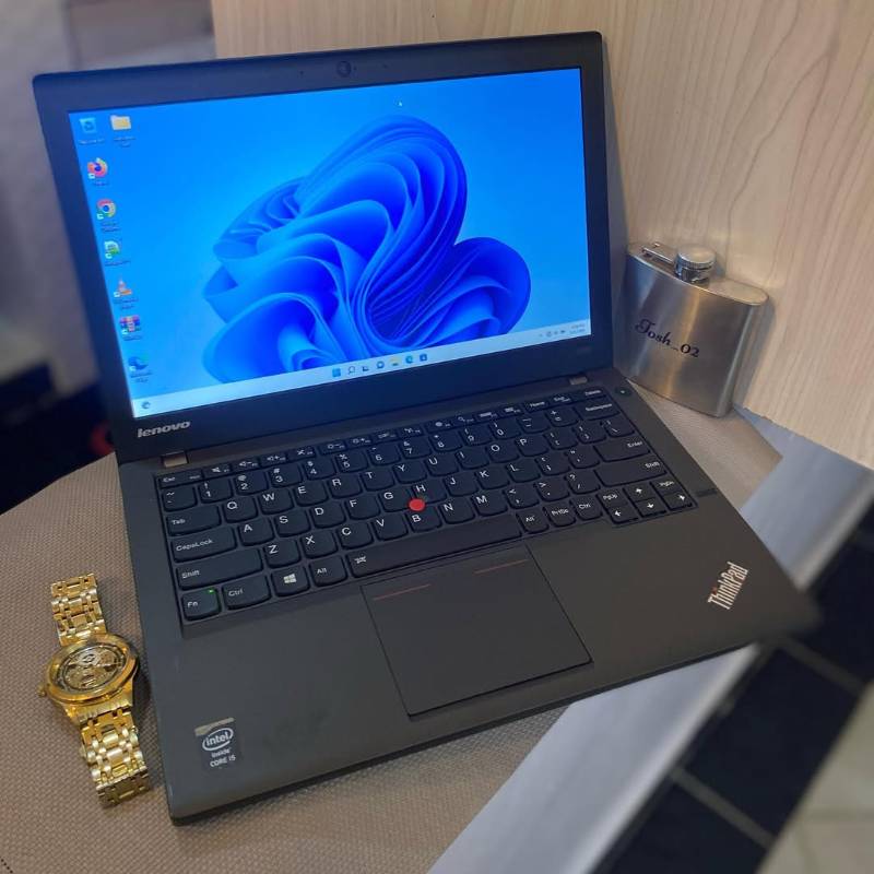 Lenovo ThinkPad x240