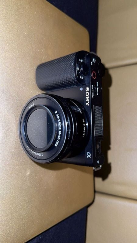 Sony ZV-E10 Mirrorless Camera (Black)
