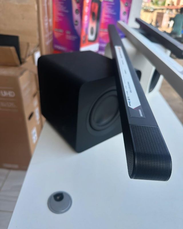 Samsung HW-T450 2.1ch Soundbar w/Dolby Audio (2020) 200 W Sound bar | Bluetooth
