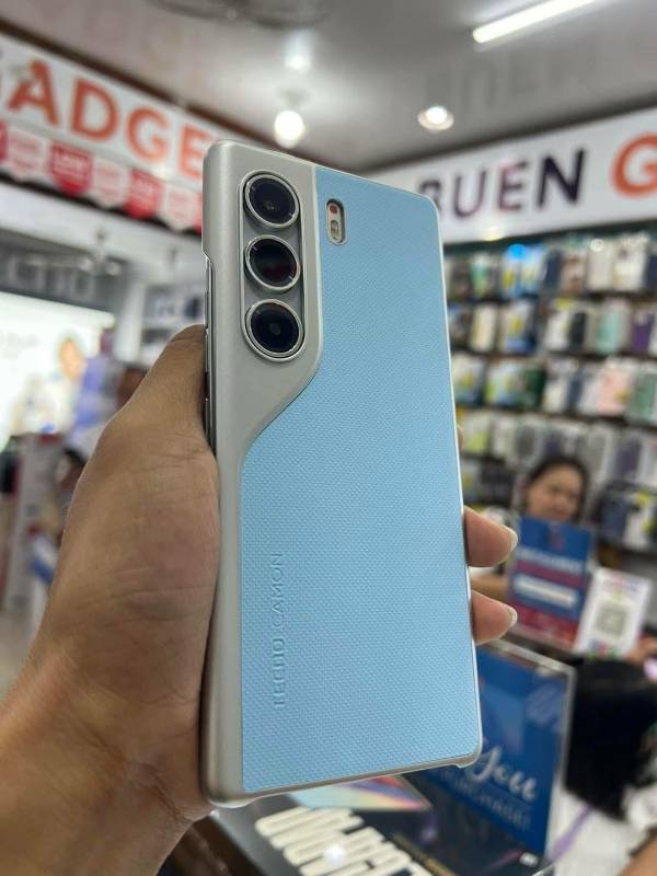 TECNO CAMON 40 PRO