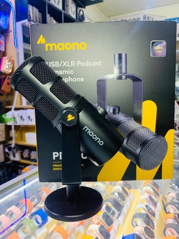 Maono PD400X dynamic microphone