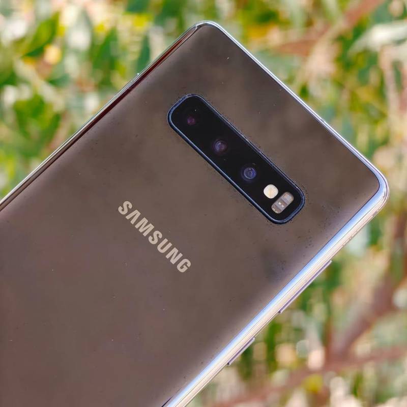 SAMUSUNG S10 PLUS