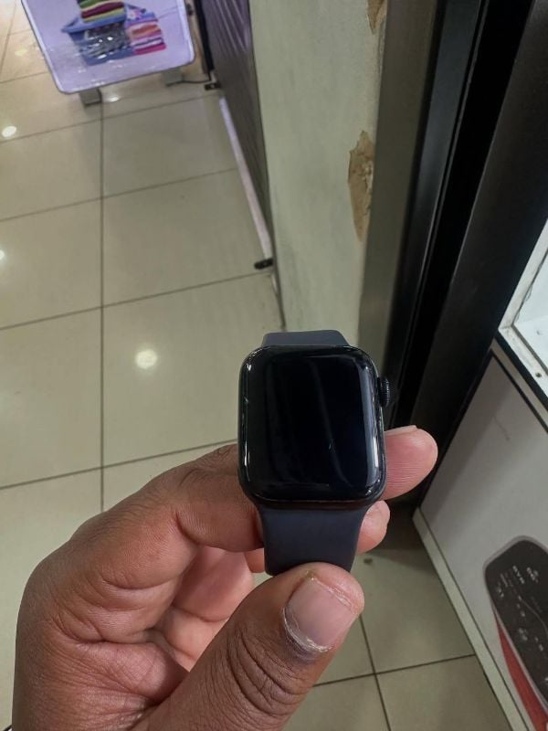 APPLE WATCH SE
