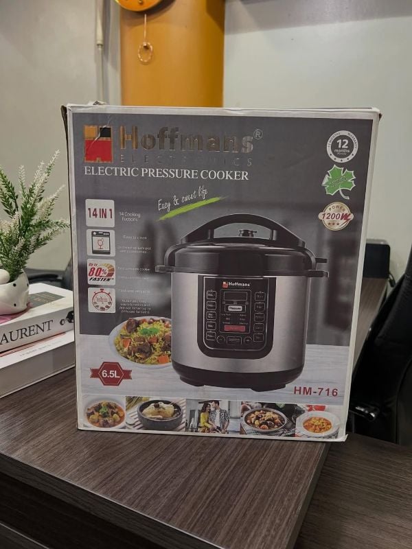PRESURE COOKER  6.5L