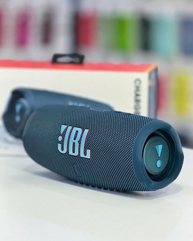 JBL Charge 5