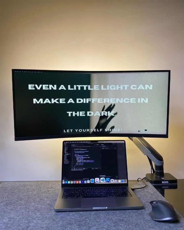 SANSUI ES-G32C1Q / 32" CURVED 2K GAMING MONITOR