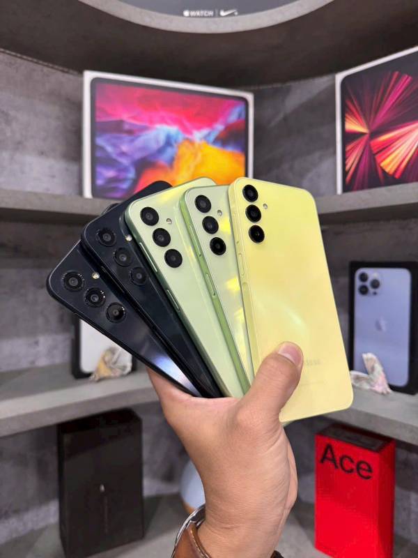 SAMSUNG A24