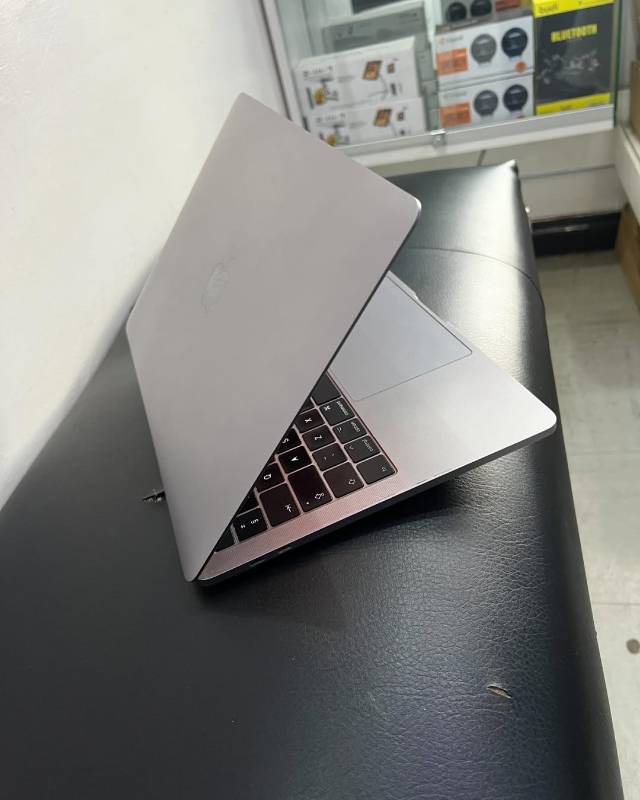 Macbook pro 2017 a