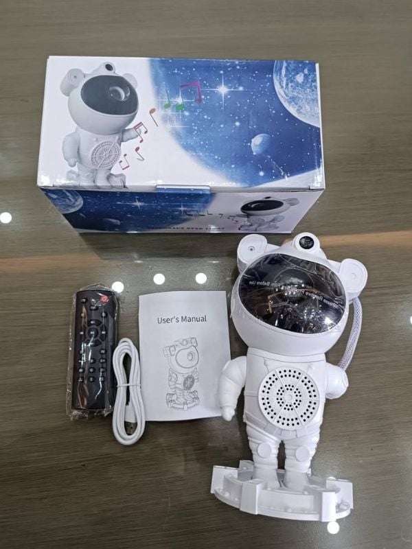 astranout room projector light