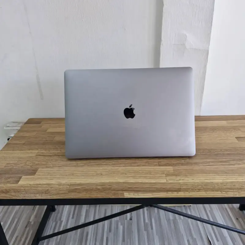 Macbook pro 2018 c