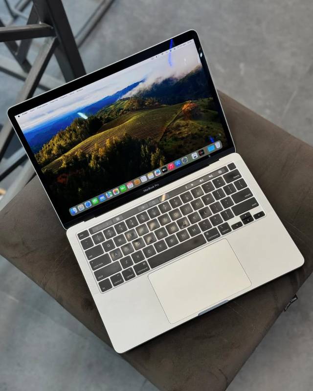 Macbook pro 2020 c