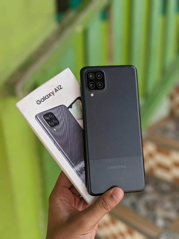 SAMSUNG A12
