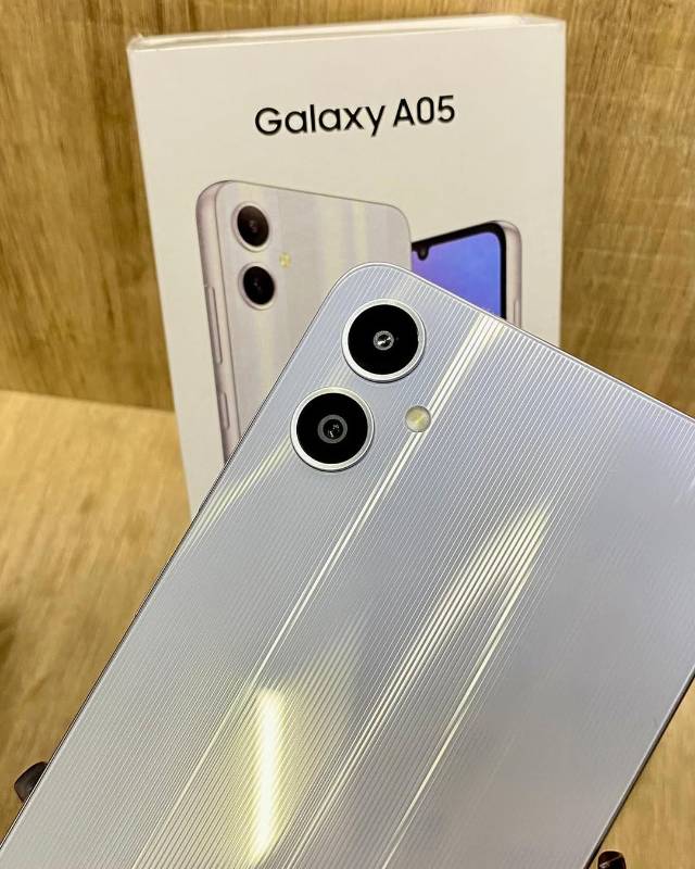SAMSUNG GALAXY A05