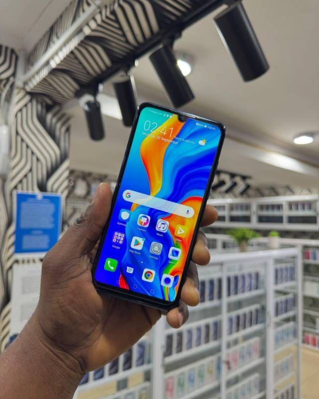 HUAWEI P30